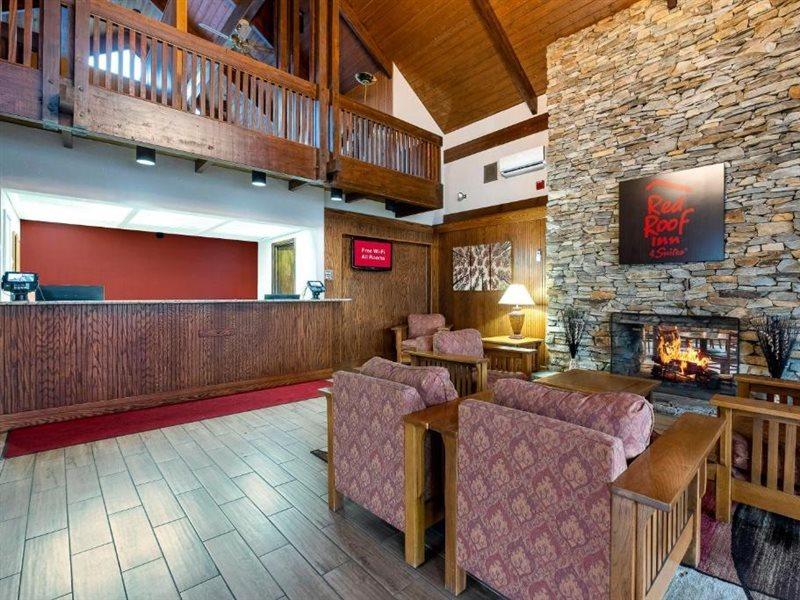 Red Roof Inn & Suites הייזלטון מראה חיצוני תמונה