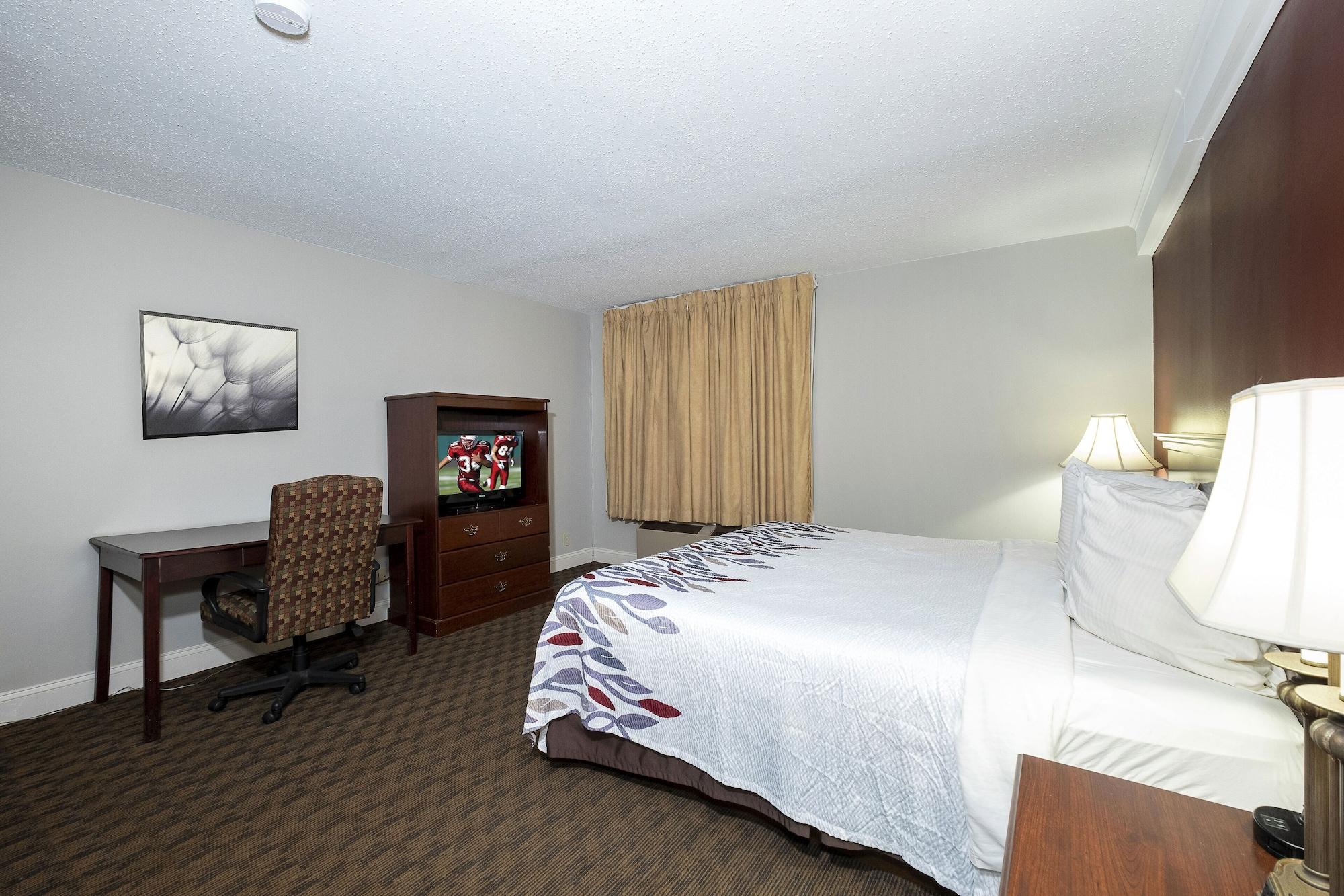 Red Roof Inn & Suites הייזלטון מראה חיצוני תמונה