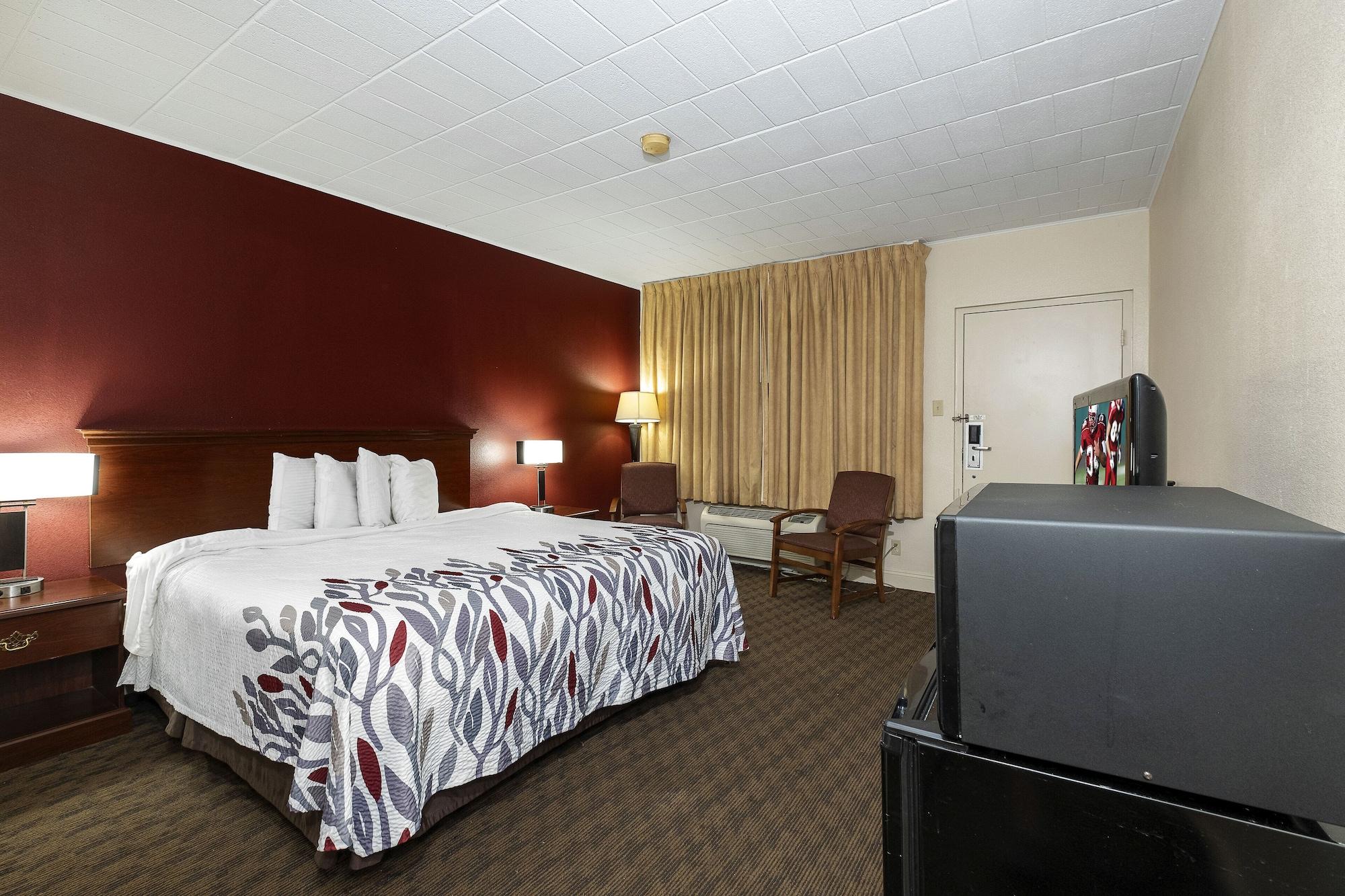 Red Roof Inn & Suites הייזלטון מראה חיצוני תמונה
