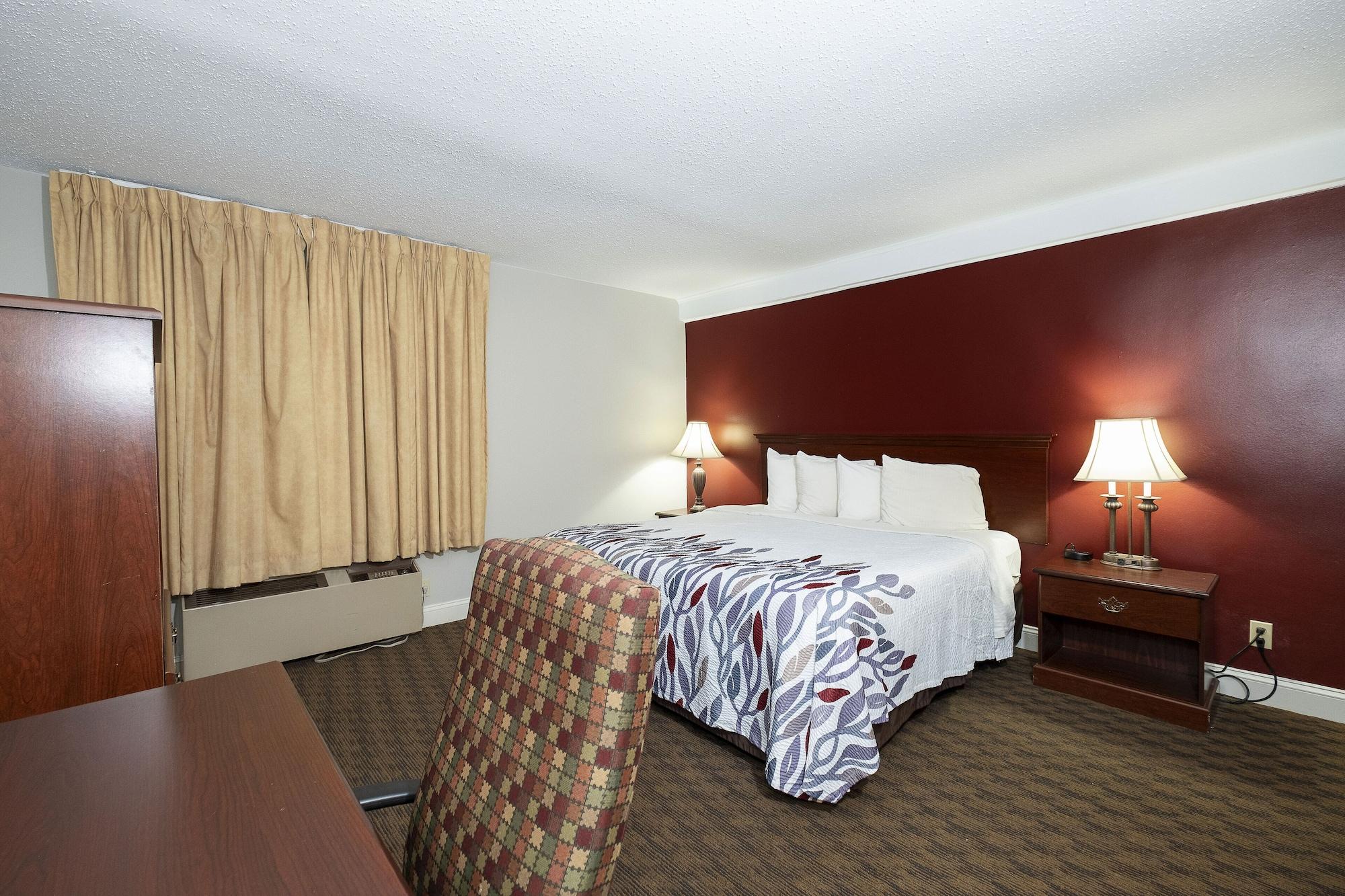 Red Roof Inn & Suites הייזלטון מראה חיצוני תמונה