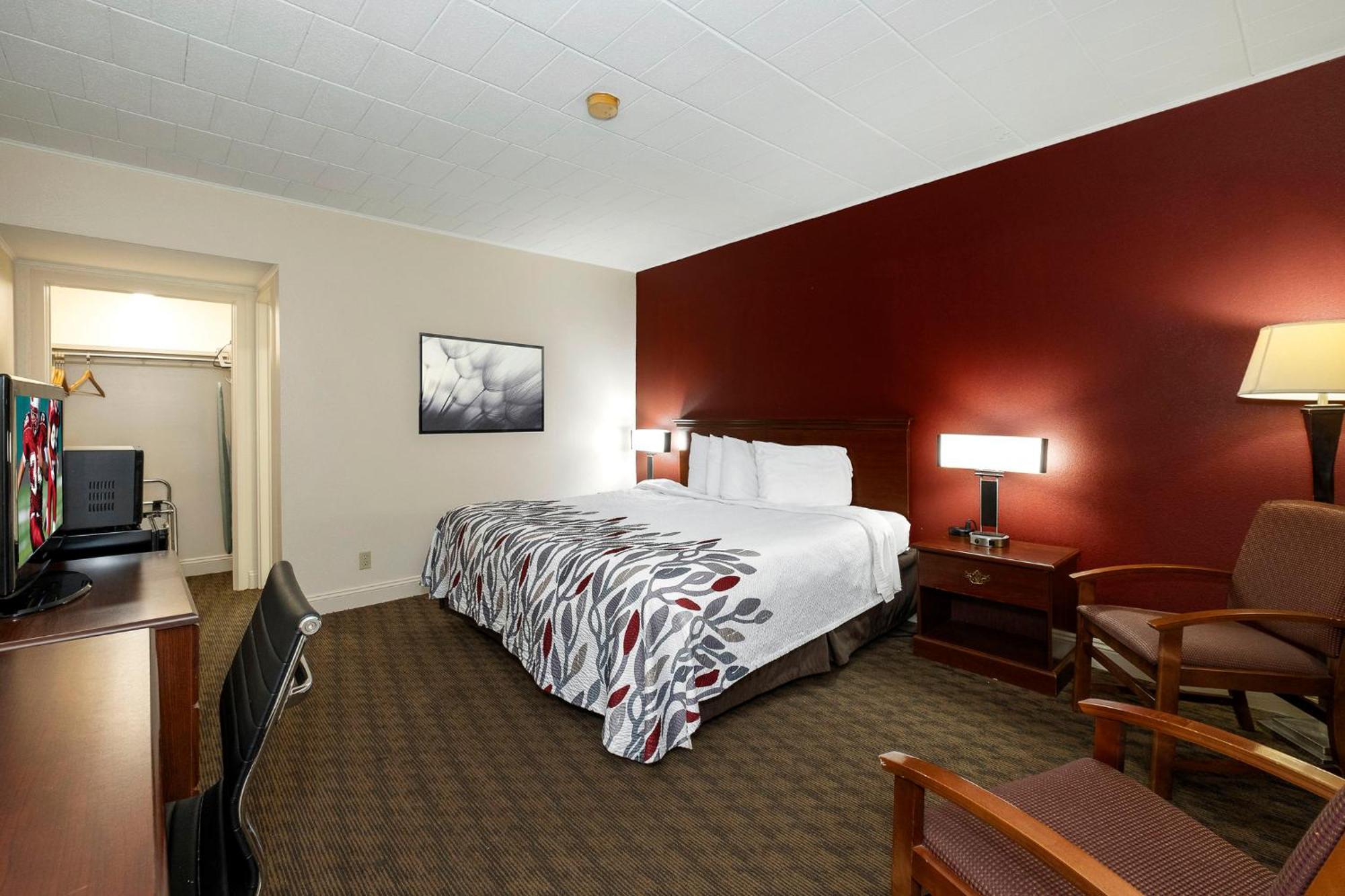 Red Roof Inn & Suites הייזלטון מראה חיצוני תמונה