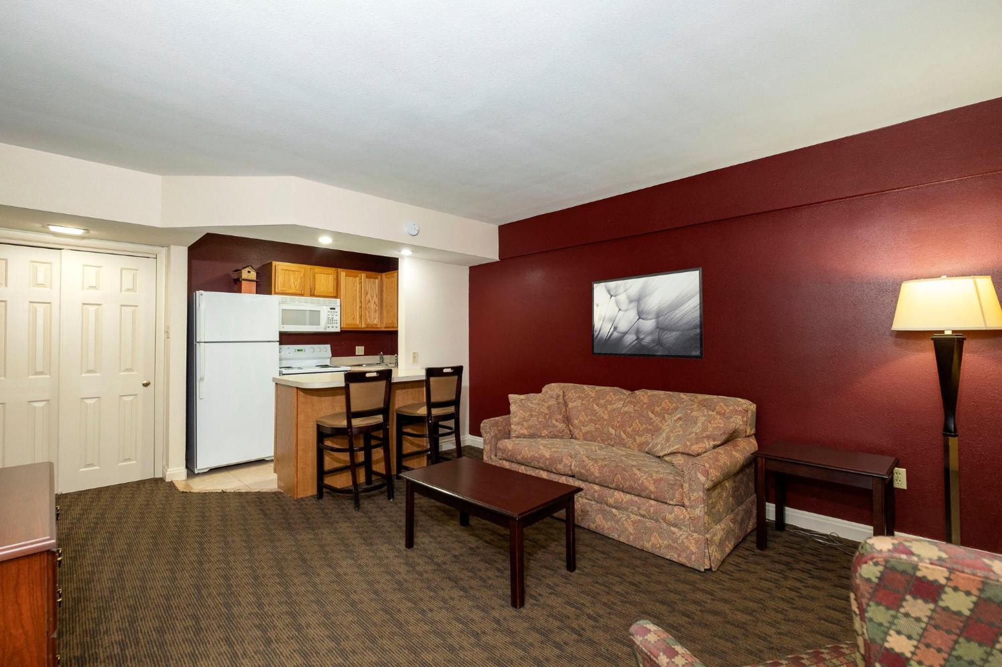 Red Roof Inn & Suites הייזלטון מראה חיצוני תמונה